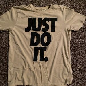 Nike graphic tee - size L